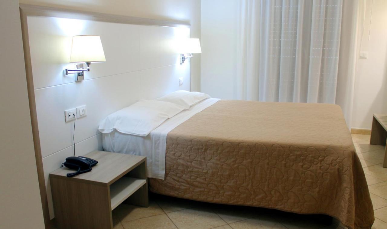 Hotel Victoria 토레 산타 사비나 외부 사진